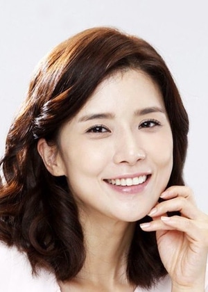 Lee Bo Young